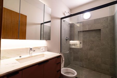 Apartamento à venda com 100m², 3 quartos e sem vaga Apartamento à venda com 100m², 3 quartos e sem vagaBanheiro da Suíte 1