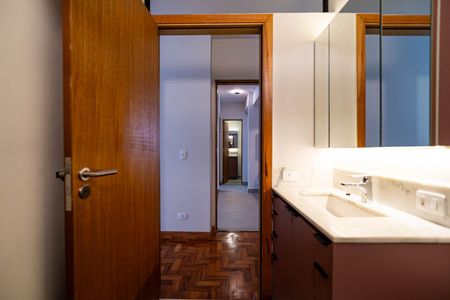 Apartamento à venda com 100m², 3 quartos e sem vaga Apartamento à venda com 100m², 3 quartos e sem vagaBanheiro da Suíte 1