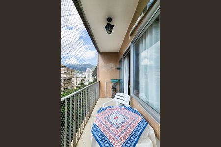 Apartamento à venda com 86m², 3 quartos e 1 vagaVaranda 