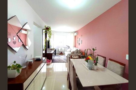 Sala de apartamento para alugar com 2 quartos, 49m² em São José, Porto Alegre