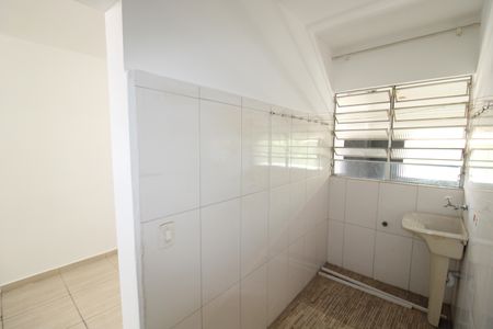 Casa de condomínio para alugar com 30m², 1 quarto e sem vagaÁrea de Serviço