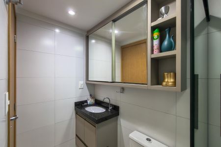 Apartamento para alugar com 85m², 2 quartos e 2 vagasBanheiro 