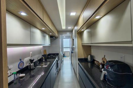 Apartamento para alugar com 85m², 2 quartos e 2 vagasCozinha 