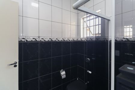 Casa à venda com 194m², 3 quartos e 2 vagasBanheiro da Suíte 1