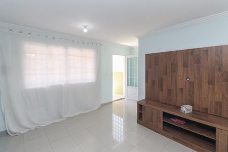 Casa à venda com 194m², 3 quartos e 2 vagasSala