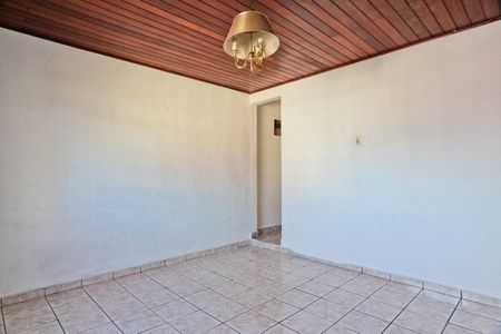 Casa para alugar com 1 quarto, 69m² em Vila Serralheiro, São Paulo