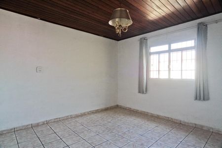 Casa para alugar com 1 quarto, 69m² em Vila Serralheiro, São Paulo