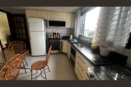Apartamento à venda com 203m², 2 quartos e 2 vagas Apartamento à venda com 203m², 2 quartos e 2 vagasCozinha