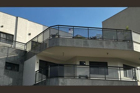 Apartamento à venda com 203m², 2 quartos e 2 vagas Apartamento à venda com 203m², 2 quartos e 2 vagasPlaquinha