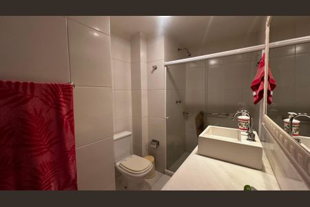 Apartamento à venda com 203m², 2 quartos e 2 vagas Apartamento à venda com 203m², 2 quartos e 2 vagasBanheiro quarto 2