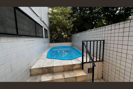 Apartamento à venda com 203m², 2 quartos e 2 vagas Apartamento à venda com 203m², 2 quartos e 2 vagasPiscina
