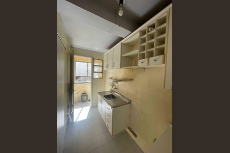 Cozinha de kitnet/studio para alugar com 1 quarto, 29m² em Cidade Baixa, Porto Alegre
