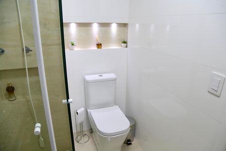 Apartamento para alugar com 85m², 2 quartos e 2 vagas Apartamento para alugar com 85m², 2 quartos e 2 vagasBanheiro 1
