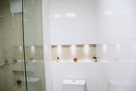 Apartamento para alugar com 85m², 2 quartos e 2 vagas Apartamento para alugar com 85m², 2 quartos e 2 vagasBanheiro 1