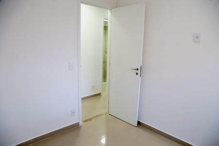 Apartamento para alugar com 85m², 2 quartos e 2 vagas Apartamento para alugar com 85m², 2 quartos e 2 vagasQuarto 2