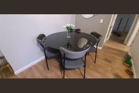 Sala de apartamento à venda com 2 quartos, 56m² em Continental, Osasco