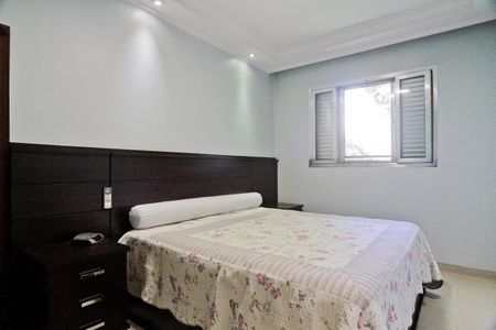 Casa à venda com 280m², 3 quartos e 2 vagas Casa à venda com 280m², 3 quartos e 2 vagasSuíte