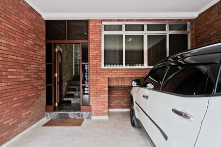 Casa à venda com 280m², 3 quartos e 2 vagas Casa à venda com 280m², 3 quartos e 2 vagasÁrea externa