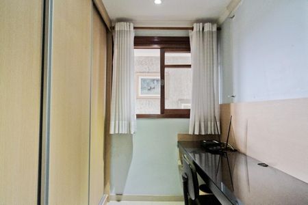 Casa à venda com 280m², 3 quartos e 2 vagas Casa à venda com 280m², 3 quartos e 2 vagasEscritório