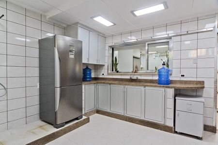 Casa à venda com 280m², 3 quartos e 2 vagas Casa à venda com 280m², 3 quartos e 2 vagasÁrea de Serviço