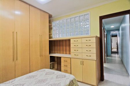 Casa à venda com 280m², 3 quartos e 2 vagas Casa à venda com 280m², 3 quartos e 2 vagasQuarto 2
