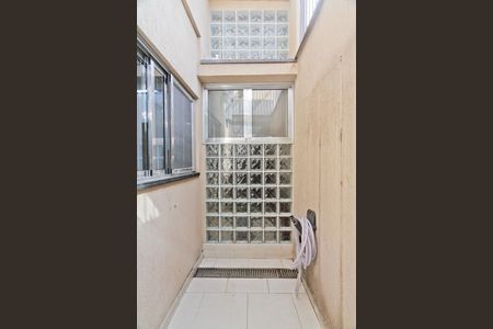 Casa à venda com 280m², 3 quartos e 2 vagas Casa à venda com 280m², 3 quartos e 2 vagasÁrea externa