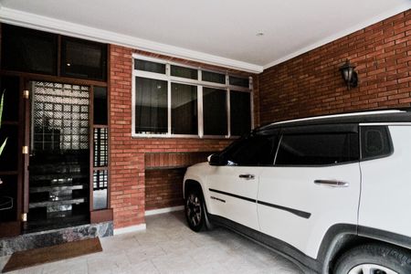 Casa à venda com 280m², 3 quartos e 2 vagas Casa à venda com 280m², 3 quartos e 2 vagasÁrea externa