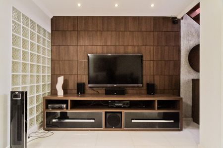 Casa à venda com 280m², 3 quartos e 2 vagas Casa à venda com 280m², 3 quartos e 2 vagasSala
