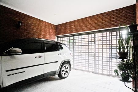 Casa à venda com 280m², 3 quartos e 2 vagas Casa à venda com 280m², 3 quartos e 2 vagasÁrea externa