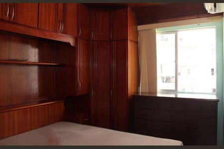 Quarto 2 de apartamento para alugar com 2 quartos, 55m² em Mangueira, Rio de Janeiro