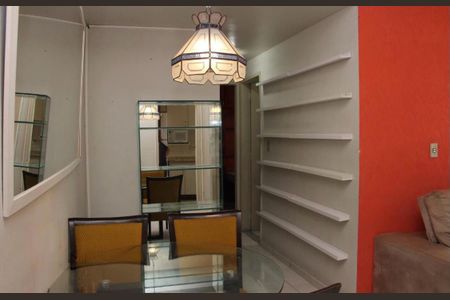 Sala de apartamento para alugar com 2 quartos, 55m² em Mangueira, Rio de Janeiro