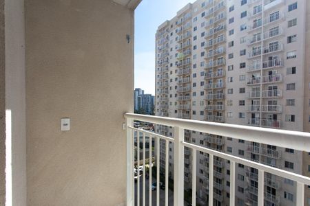 Apartamento para alugar com 34m², 2 quartos e sem vaga Apartamento para alugar com 34m², 2 quartos e sem vagaVaranda da Sala