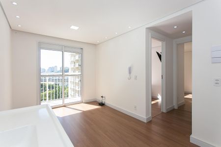 Sala de apartamento para alugar com 2 quartos, 34m² em Guaiauna, São Paulo