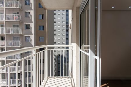 Varanda da Sala de apartamento para alugar com 2 quartos, 34m² em Guaiauna, São Paulo