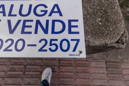 Apartamento para alugar com 60m², 2 quartos e 1 vagaPlaca QuintoAndar NRHU-418