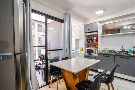Sala de apartamento para alugar com 2 quartos, 47m² em Parque Novo Oratório, Santo André