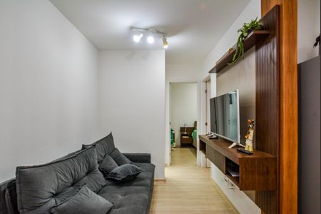 Sala de apartamento para alugar com 2 quartos, 47m² em Parque Novo Oratório, Santo André