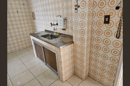 Apartamento para alugar com 2 quartos, 74m² em Ramos, Rio de Janeiro