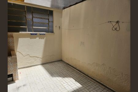 Apartamento para alugar com 74m², 2 quartos e 1 vaga