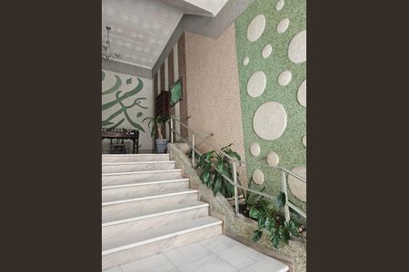 Apartamento para alugar com 74m², 2 quartos e 1 vaga