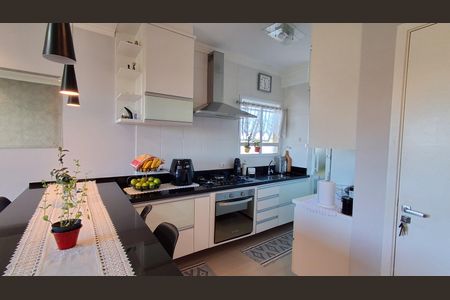 Apartamento à venda com 58m², 2 quartos e 2 vagasCozinha 