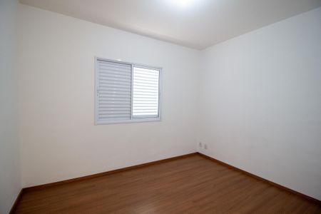 Apartamento para alugar com 56m², 2 quartos e 1 vagaQuarto 2
