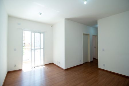 Sala de apartamento para alugar com 2 quartos, 56m² em Jardim Sao Carlos, Sorocaba