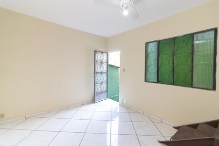 Sala de casa à venda com 2 quartos, 110m² em Realengo, Rio de Janeiro