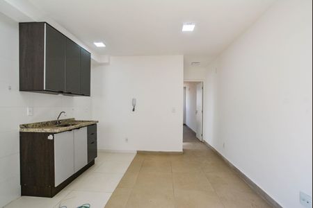 Sala/Cozinha de apartamento à venda com 1 quarto, 50m² em Vila Valparaíso, Santo André