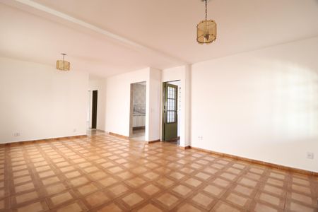 Casa para alugar com 100m², 4 quartos e 1 vagaSala