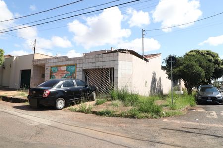 Casa para alugar com 100m², 4 quartos e 1 vagaFachada