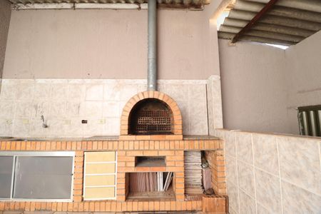 Casa para alugar com 100m², 4 quartos e 1 vagaChurrasqueira