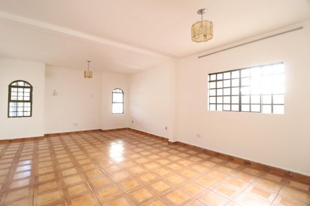 Casa para alugar com 100m², 4 quartos e 1 vagaSala
