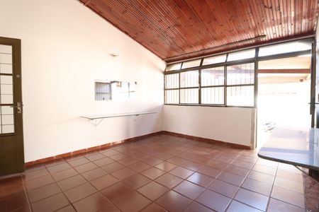 Casa para alugar com 100m², 4 quartos e 1 vagaSala 2